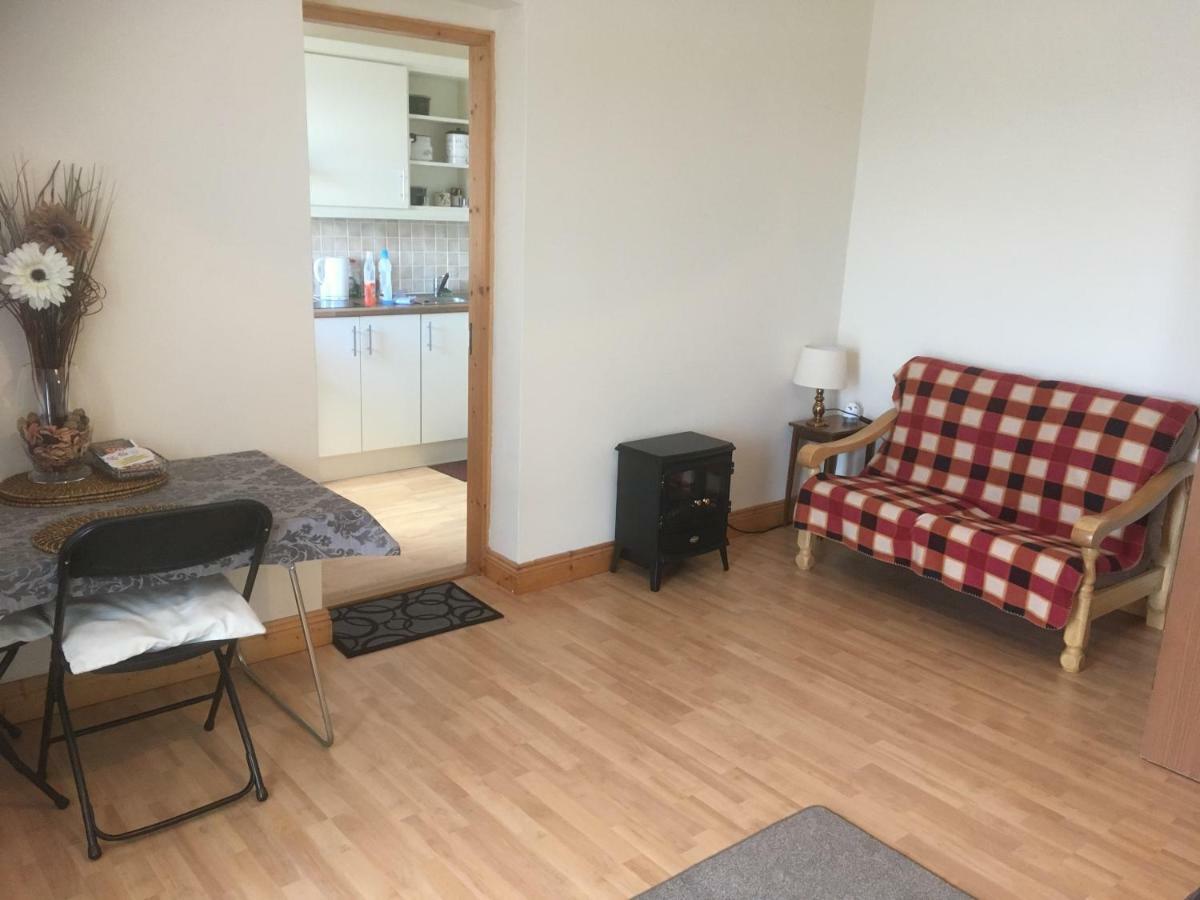 Baurleigh Studio Apartment P72F340 Lissaphooca Cross Roads 외부 사진